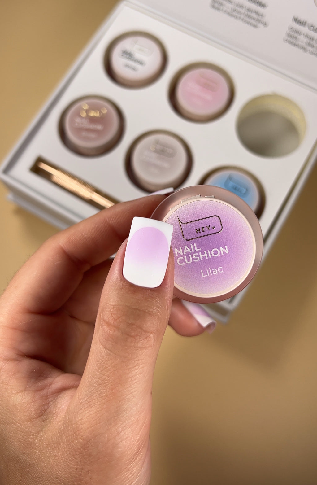 HEYLOVE NAIL CUSHION SET WHITE GEL PAINTS  6 PCS X 2 G