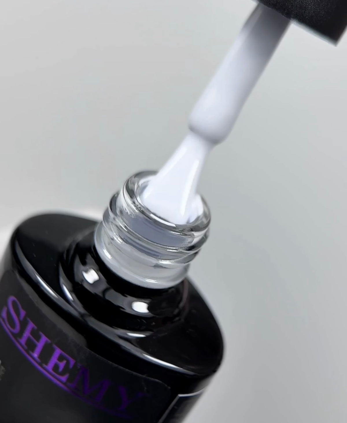 Shemy gel White color. 8 ml